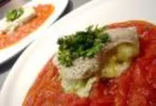 Tortellini paradicsommártással 